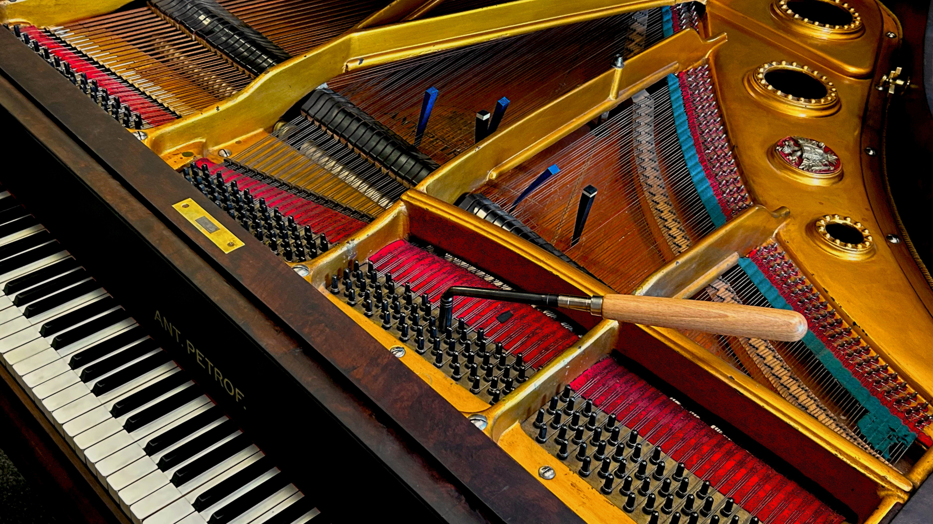 Strojenie fortepianu